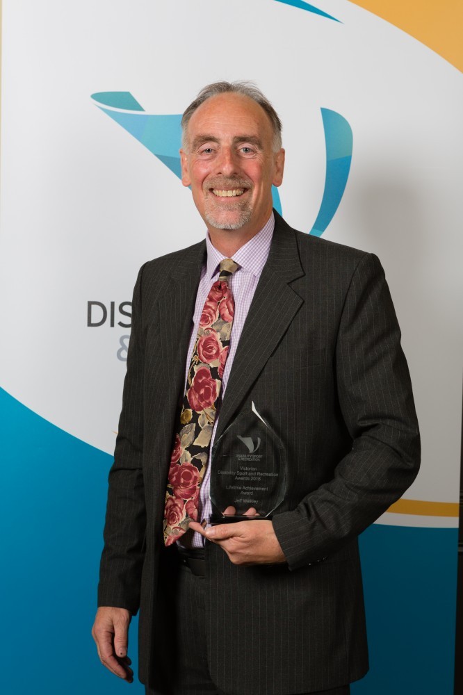 Professor Jeff Walkley wins Lifetime Achievement Award
