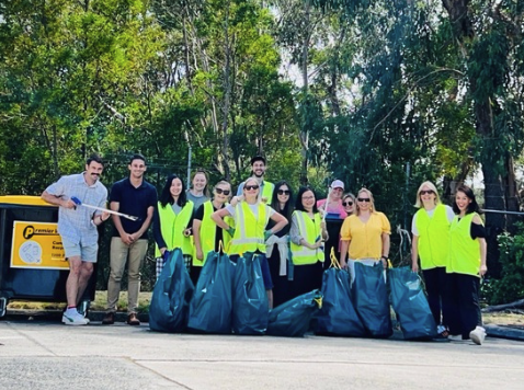Bayswater team rolls up sleeves for Clean Up Australia Day